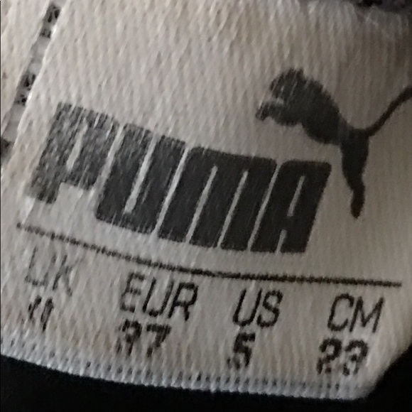 🚫SOLD Girls Puma tennis shoes - Picture 4 of 4